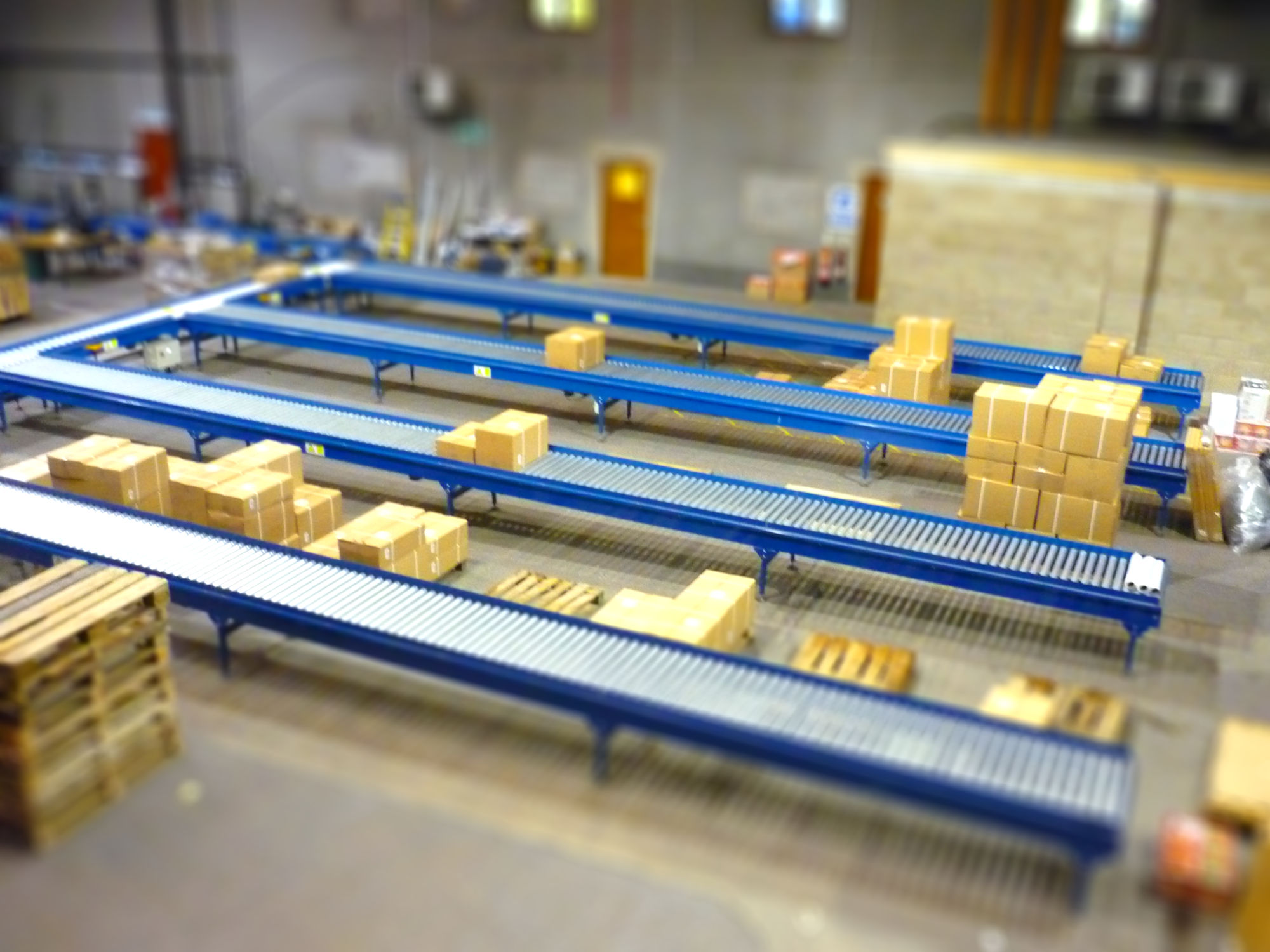 輥筒輸送線現(xiàn)場設計，輥筒流水線廠家